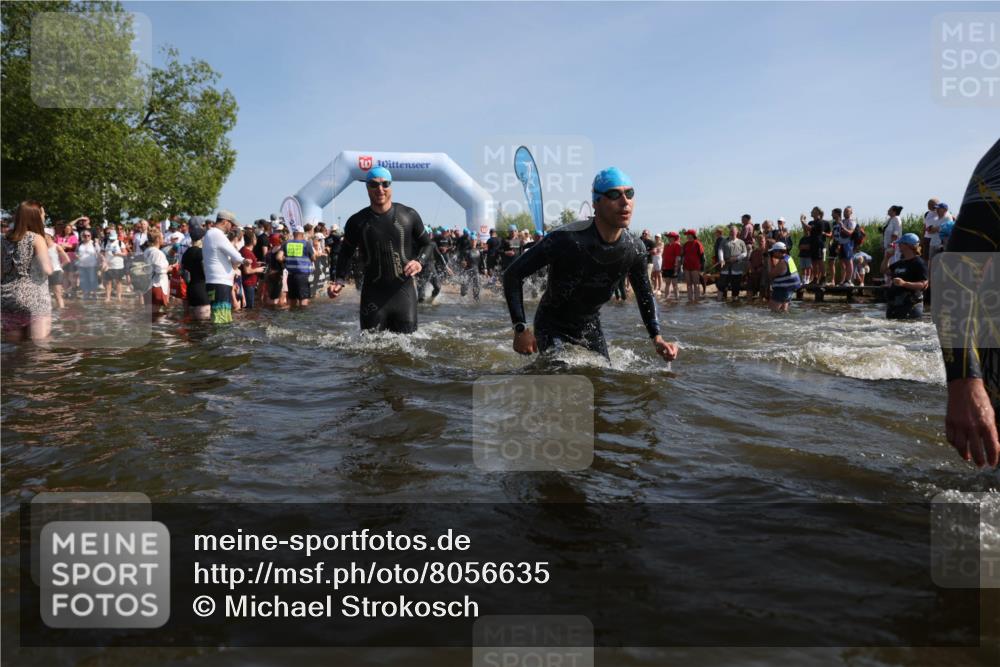 22.06.2025 - Viking Triathlon Michael Strokosch http://msf.ph/oto/8056635 22.06.2025 10:04:48 Schwimmen 29, 55, 70, 72, 85, 86, 245, 248, 281, 312, 316, 411, 428, 515, 550 meine-sportfotos.de