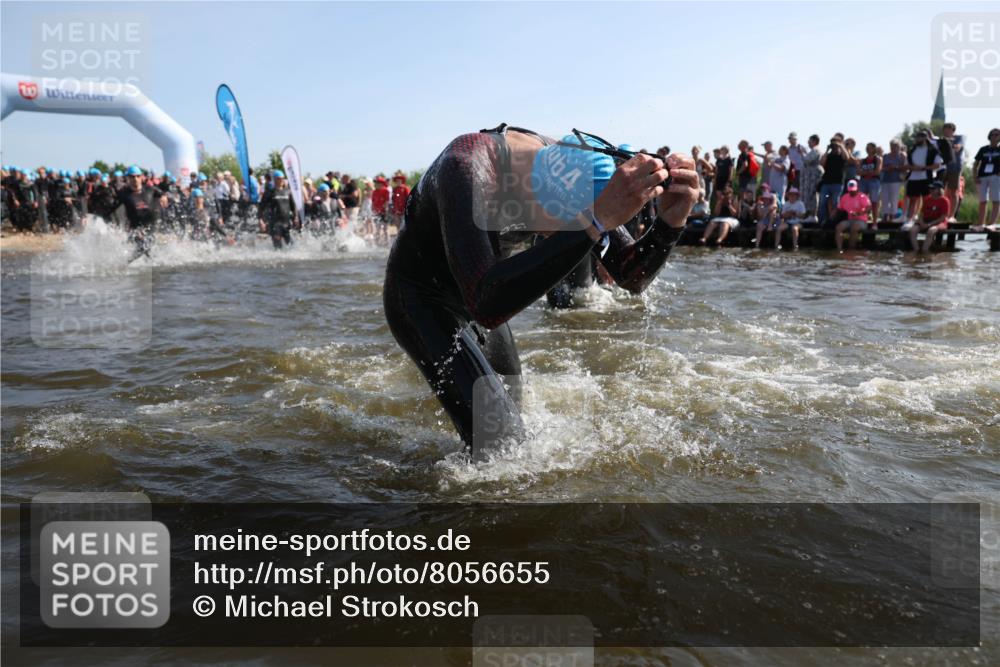 22.06.2025 - Viking Triathlon Michael Strokosch http://msf.ph/oto/8056655 22.06.2025 10:04:55 Schwimmen 29, 70, 72, 197, 248, 254, 295, 362, 394, 411, 416, 423, 509, 527, 620 meine-sportfotos.de