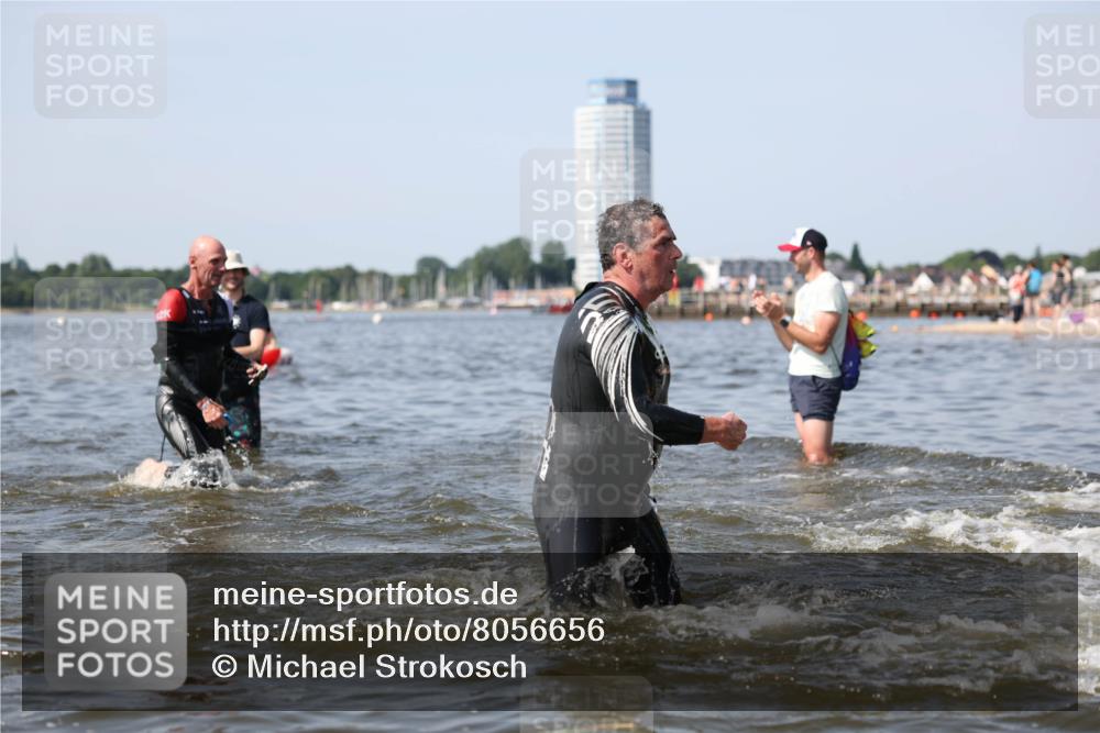 22.06.2025 - Viking Triathlon Michael Strokosch http://msf.ph/oto/8056656 22.06.2025 10:31:59 Schwimmen 63, 87, 124, 125, 193, 226, 271, 435, 449, 464, 488, 507, 658 meine-sportfotos.de