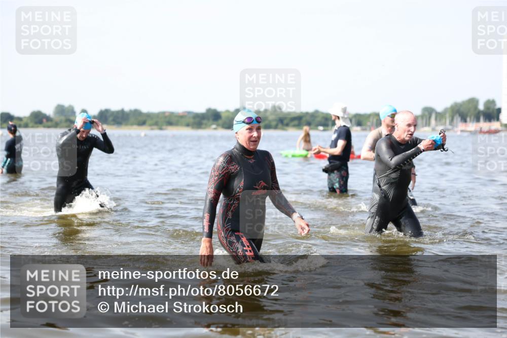 22.06.2025 - Viking Triathlon Michael Strokosch http://msf.ph/oto/8056672 22.06.2025 10:32:02 Schwimmen 63, 87, 193, 207, 226, 271, 435, 449, 464, 488, 507, 658 meine-sportfotos.de