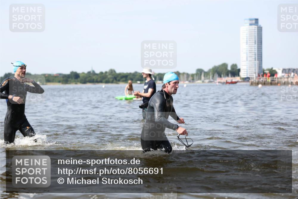 22.06.2025 - Viking Triathlon Michael Strokosch http://msf.ph/oto/8056691 22.06.2025 10:32:05 Schwimmen 63, 87, 193, 207, 214, 226, 271, 435, 449, 464, 488 meine-sportfotos.de