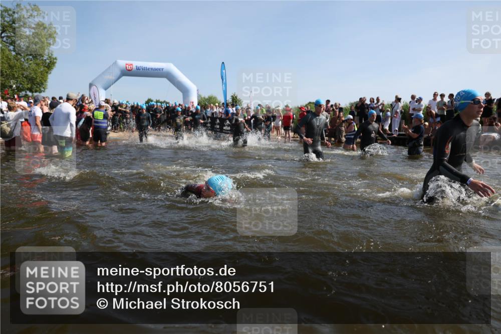 22.06.2025 - Viking Triathlon Michael Strokosch http://msf.ph/oto/8056751 22.06.2025 10:05:39 Schwimmen 22, 65, 83, 135, 167, 181, 194, 210, 361, 379, 439, 462, 511, 517, 538, 553, 603, 653, 654 meine-sportfotos.de
