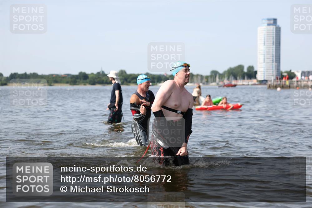 22.06.2025 - Viking Triathlon Michael Strokosch http://msf.ph/oto/8056772 22.06.2025 10:32:28 Schwimmen 53, 80, 147, 170, 173, 461, 492 meine-sportfotos.de