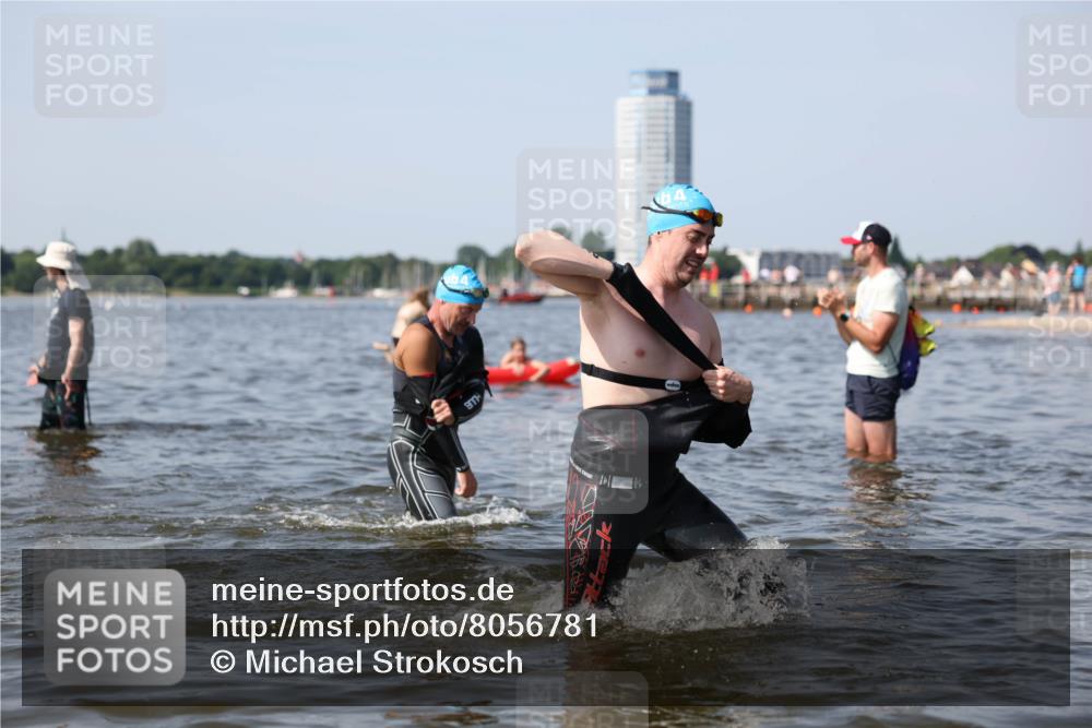 22.06.2025 - Viking Triathlon Michael Strokosch http://msf.ph/oto/8056781 22.06.2025 10:32:29 Schwimmen 53, 80, 147, 170, 173, 461, 492 meine-sportfotos.de