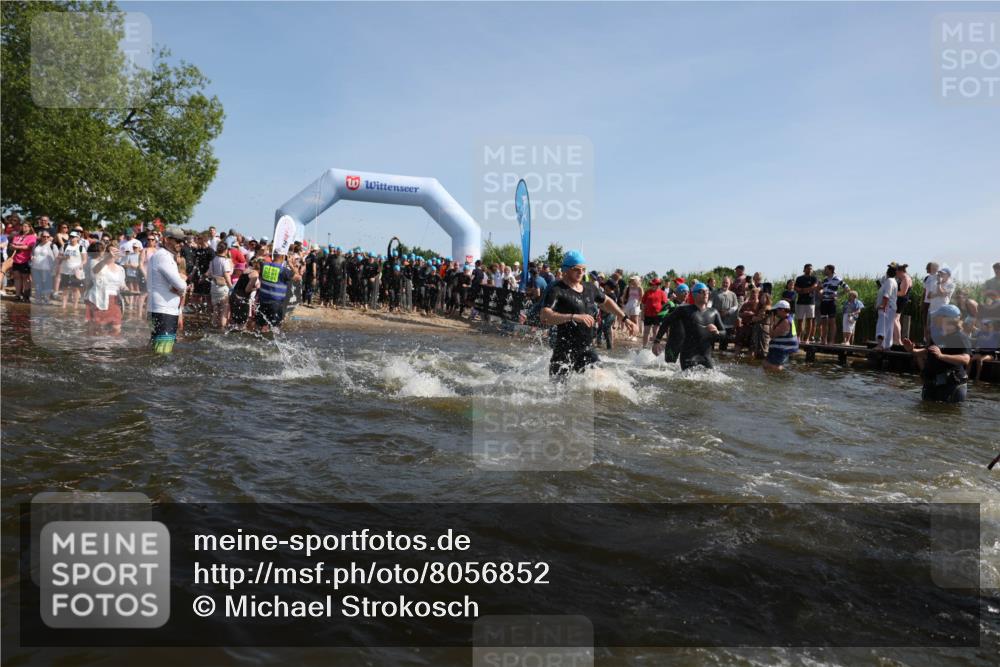 22.06.2025 - Viking Triathlon Michael Strokosch http://msf.ph/oto/8056852 22.06.2025 10:06:21 Schwimmen 18, 24, 36, 60, 84, 110, 117, 153, 191, 192, 298, 385, 440, 487, 535 meine-sportfotos.de