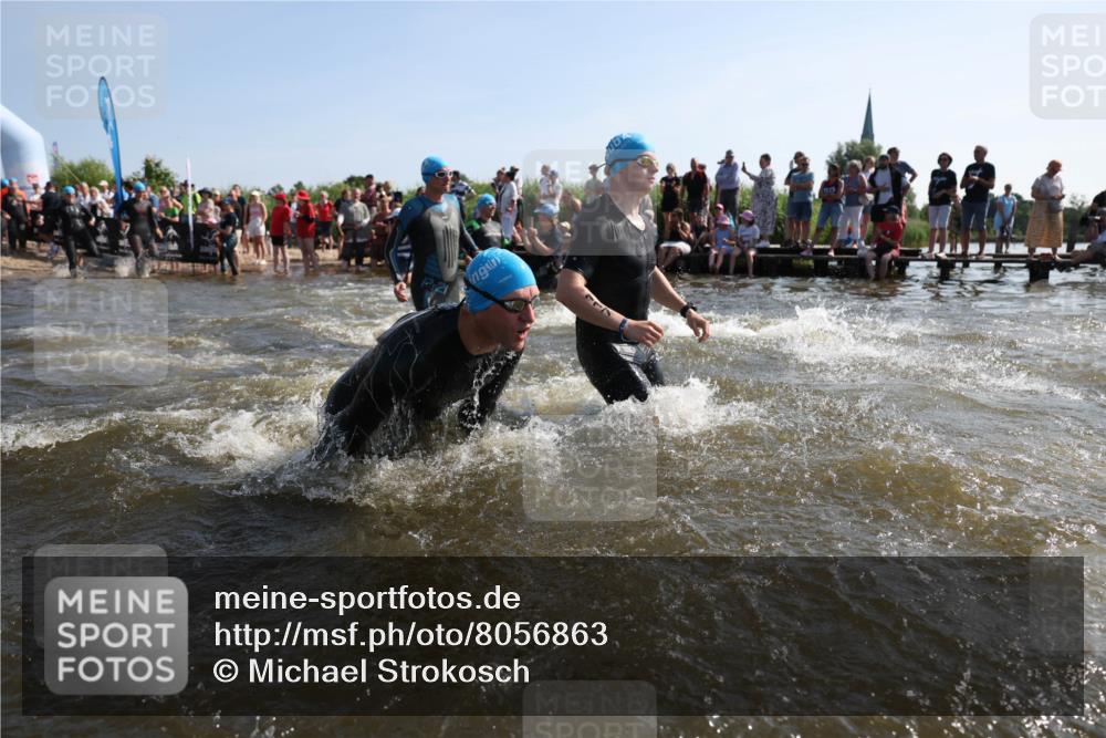 22.06.2025 - Viking Triathlon Michael Strokosch http://msf.ph/oto/8056863 22.06.2025 10:06:23 Schwimmen 18, 24, 36, 60, 84, 110, 117, 153, 191, 192, 298, 385, 440, 487, 535 meine-sportfotos.de
