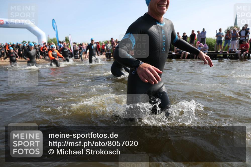 22.06.2025 - Viking Triathlon Michael Strokosch http://msf.ph/oto/8057020 22.06.2025 10:07:11 Schwimmen 64, 123, 190, 201, 202, 223, 328, 402, 431, 463, 519, 607, 631, 637, 649 meine-sportfotos.de