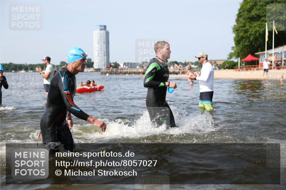 22.06.2025 - Viking Triathlon Michael Strokosch http://msf.ph/oto/8057027 22.06.2025 10:33:54 Schwimmen 5, 50, 75, 149, 184, 229, 242, 349, 438, 478, 532, 540 meine-sportfotos.de