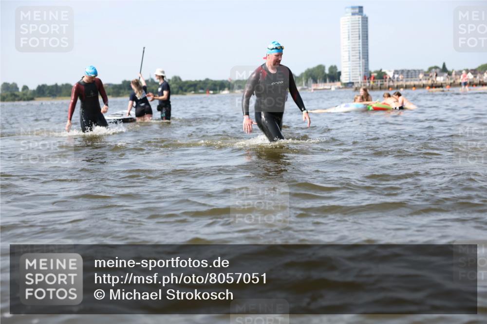 22.06.2025 - Viking Triathlon Michael Strokosch http://msf.ph/oto/8057051 22.06.2025 10:34:02 Schwimmen 70, 75, 184, 229, 297, 349, 429, 478, 532, 540, 618, 635 meine-sportfotos.de