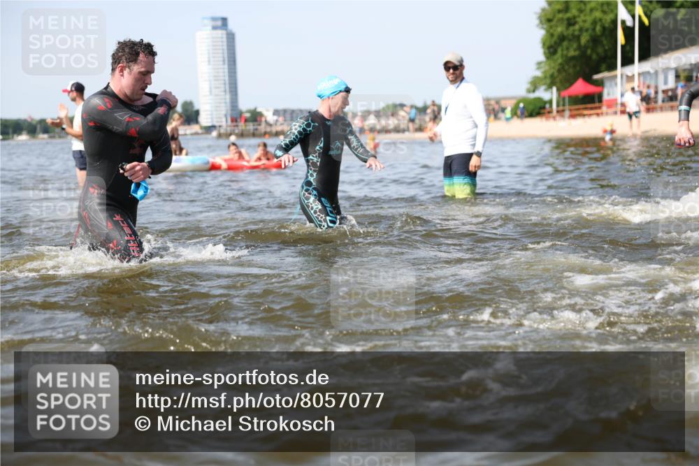 22.06.2025 - Viking Triathlon Michael Strokosch http://msf.ph/oto/8057077 22.06.2025 10:34:11 Schwimmen 46, 70, 294, 297, 429, 478, 527, 532, 618, 635 meine-sportfotos.de