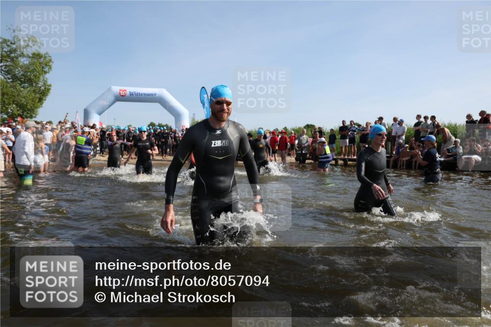 22.06.2025 - Viking Triathlon Michael Strokosch http://msf.ph/oto/8057094 22.06.2025 10:07:37 Schwimmen 23, 121, 143, 213, 235, 270, 285, 317, 342, 353, 363, 436, 476, 484, 547, 615, 621 meine-sportfotos.de