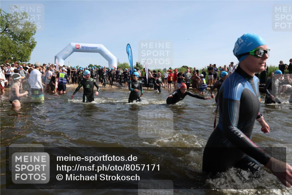 22.06.2025 - Viking Triathlon Michael Strokosch http://msf.ph/oto/8057171 22.06.2025 10:07:57 Schwimmen 31, 76, 95, 130, 292, 308, 372, 412, 452, 453, 477, 523, 647, 650 meine-sportfotos.de
