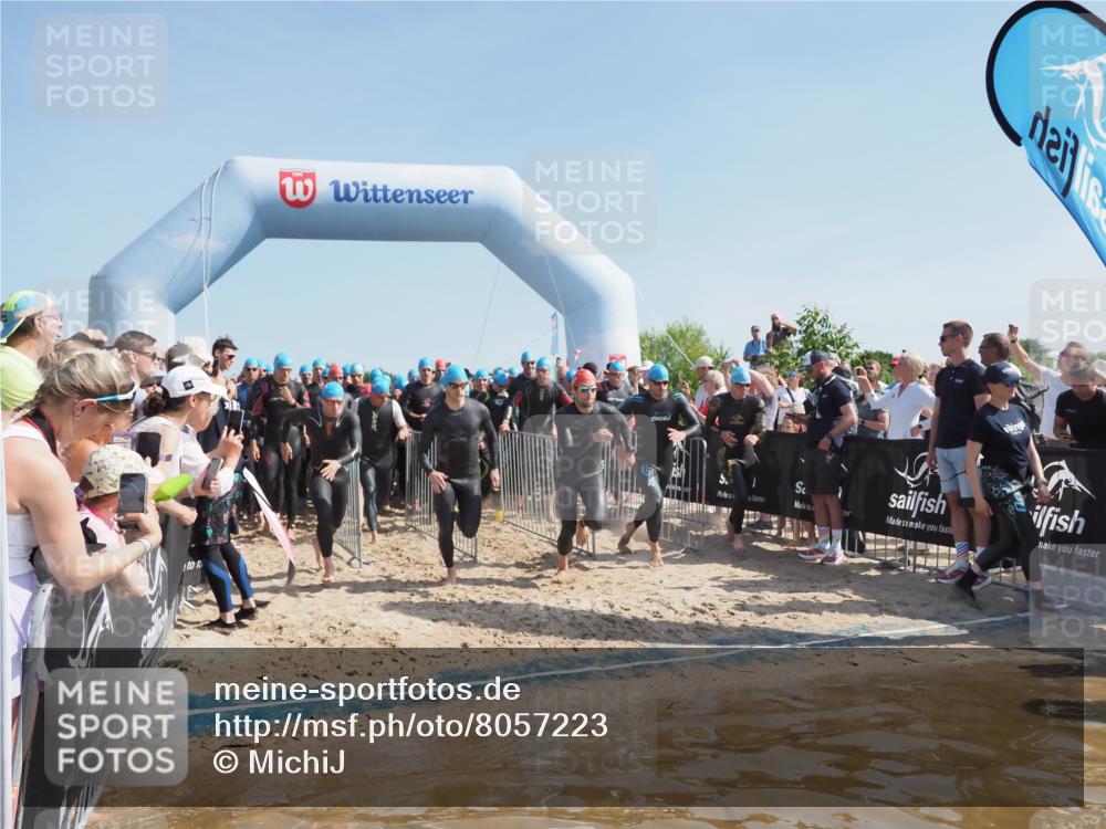 22.06.2025 - Viking Triathlon MichiJ http://msf.ph/oto/8057223 22.06.2025 10:00:10 Schwimmen 2, 4, 100, 122, 329, 521, 609 meine-sportfotos.de