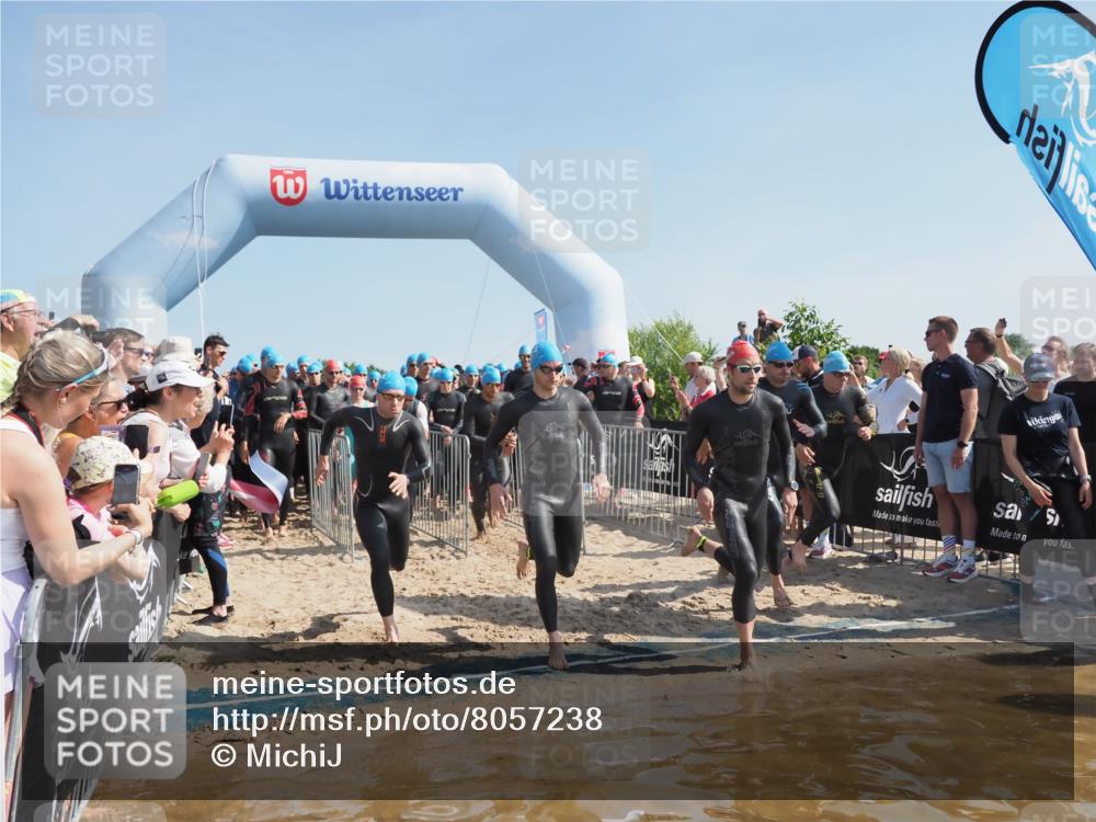 22.06.2025 - Viking Triathlon MichiJ http://msf.ph/oto/8057238 22.06.2025 10:00:11 Schwimmen 2, 4, 100, 122, 329, 485, 521, 609 meine-sportfotos.de