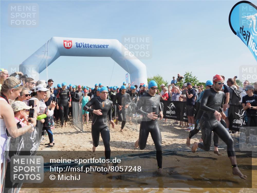22.06.2025 - Viking Triathlon MichiJ http://msf.ph/oto/8057248 22.06.2025 10:00:11 Schwimmen 2, 4, 100, 122, 329, 485, 521, 609 meine-sportfotos.de