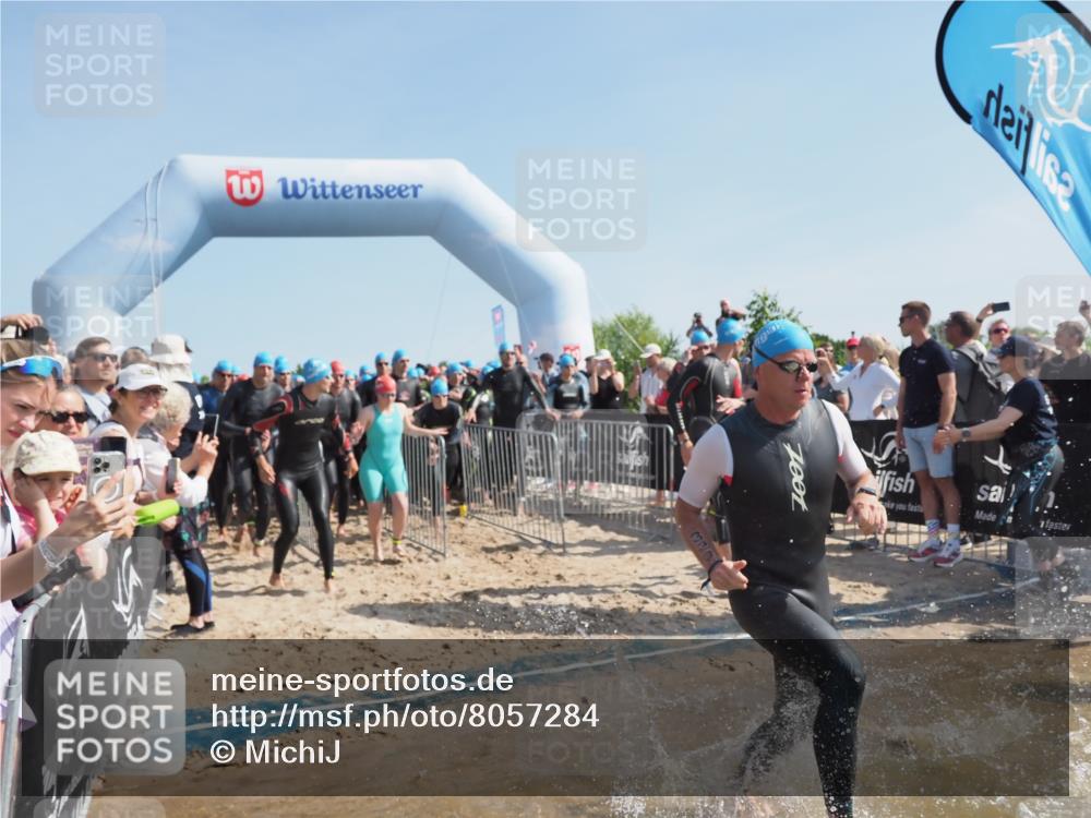 22.06.2025 - Viking Triathlon MichiJ http://msf.ph/oto/8057284 22.06.2025 10:00:12 Schwimmen 2, 4, 100, 122, 329, 485, 521, 544, 609 meine-sportfotos.de