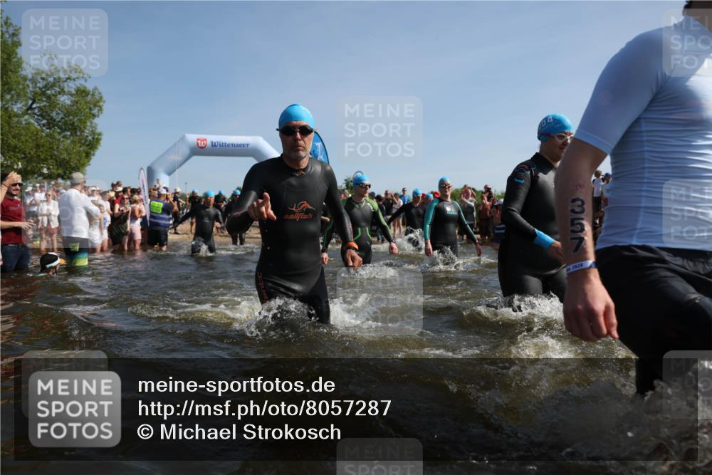 22.06.2025 - Viking Triathlon Michael Strokosch http://msf.ph/oto/8057287 22.06.2025 10:08:45 Schwimmen 136, 160, 234, 241, 303, 305, 356, 359, 459, 470, 471, 483, 634, 640, 656 meine-sportfotos.de