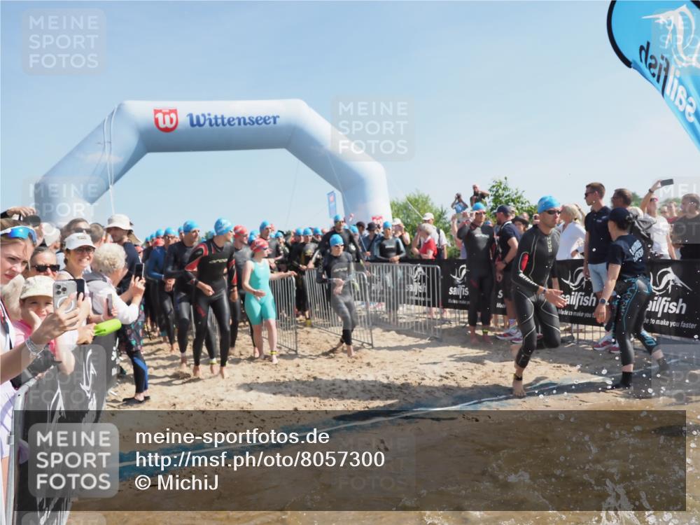 22.06.2025 - Viking Triathlon MichiJ http://msf.ph/oto/8057300 22.06.2025 10:00:13 Schwimmen 2, 4, 10, 49, 100, 122, 329, 420, 485, 521, 544, 609 meine-sportfotos.de