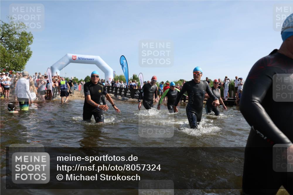 22.06.2025 - Viking Triathlon Michael Strokosch http://msf.ph/oto/8057324 22.06.2025 10:08:56 Schwimmen 160, 359, 405, 483, 634, 640 meine-sportfotos.de