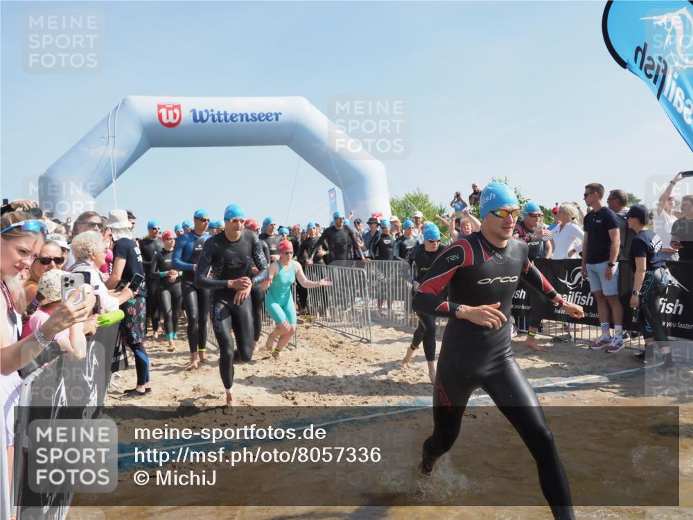 22.06.2025 - Viking Triathlon MichiJ http://msf.ph/oto/8057336 22.06.2025 10:00:15 Schwimmen 2, 4, 10, 49, 81, 100, 122, 329, 420, 485, 521, 544, 609, 611 meine-sportfotos.de