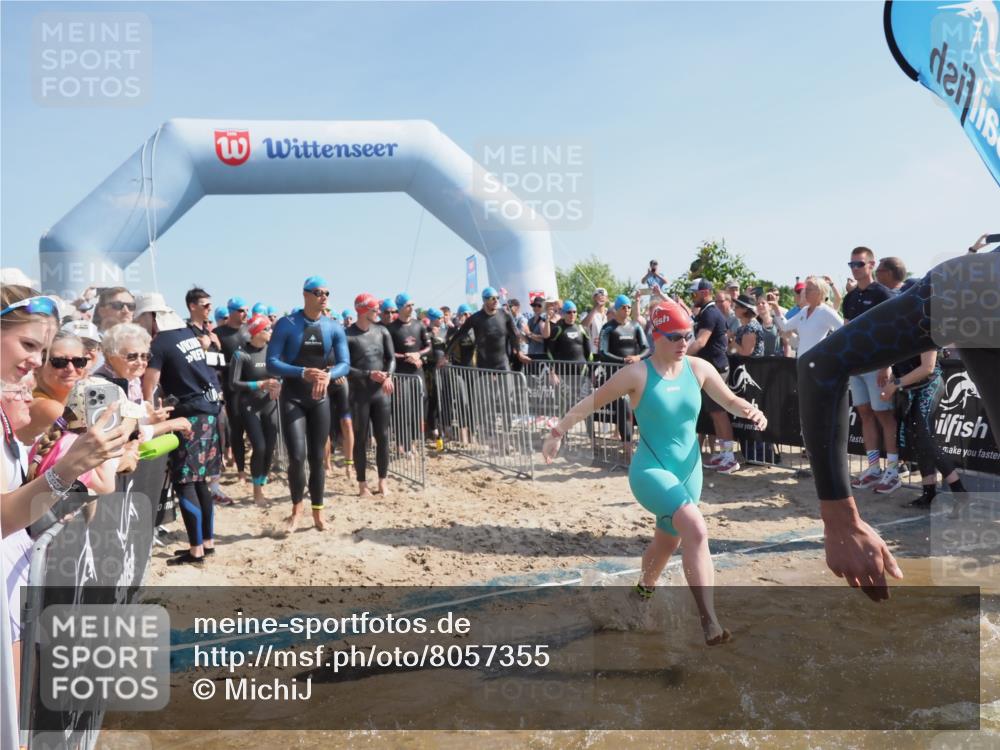 22.06.2025 - Viking Triathlon MichiJ http://msf.ph/oto/8057355 22.06.2025 10:00:16 Schwimmen 2, 4, 10, 49, 81, 100, 122, 329, 420, 455, 473, 485, 521, 544, 557, 609, 610, 611, 617 meine-sportfotos.de