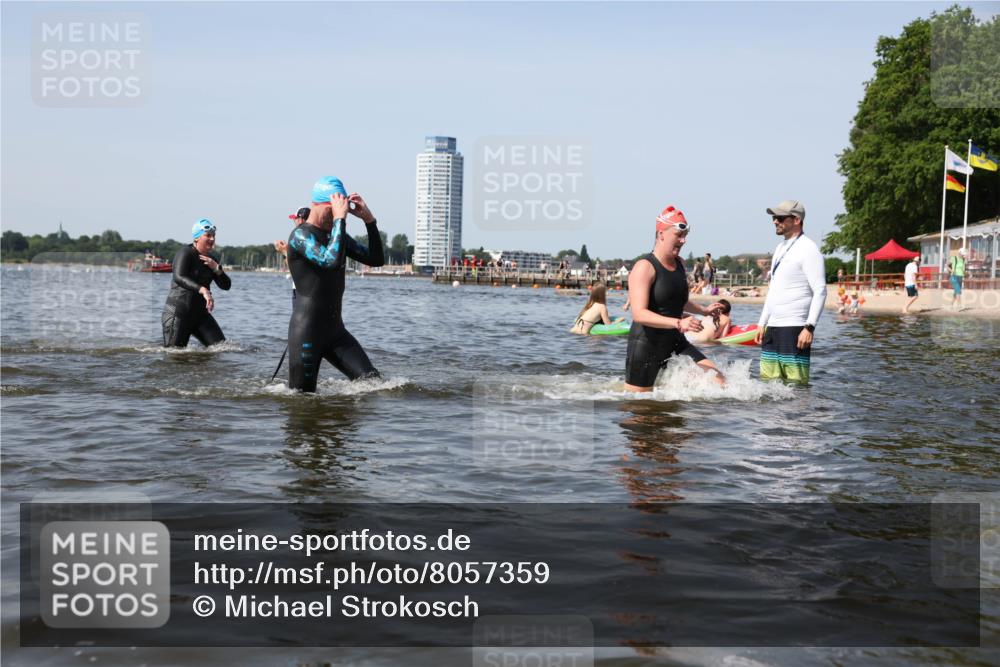 22.06.2025 - Viking Triathlon Michael Strokosch http://msf.ph/oto/8057359 22.06.2025 10:35:08 Schwimmen 139, 157, 204, 296, 365, 475, 495, 548, 660 meine-sportfotos.de