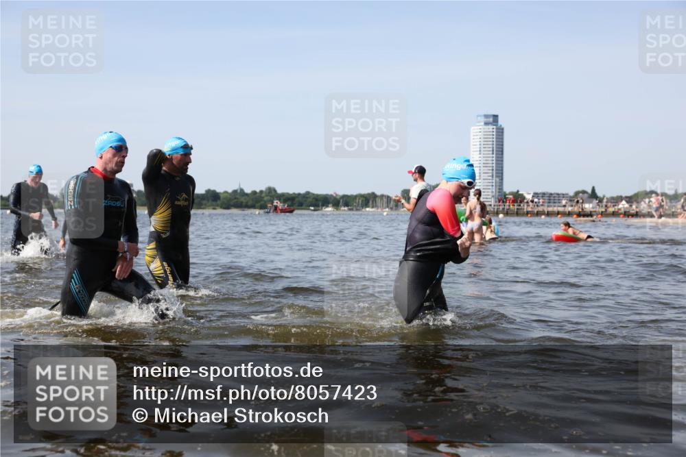 22.06.2025 - Viking Triathlon Michael Strokosch http://msf.ph/oto/8057423 22.06.2025 10:35:26 Schwimmen 107, 127, 134, 204, 296, 320, 365, 395, 415, 482, 508, 602, 632 meine-sportfotos.de