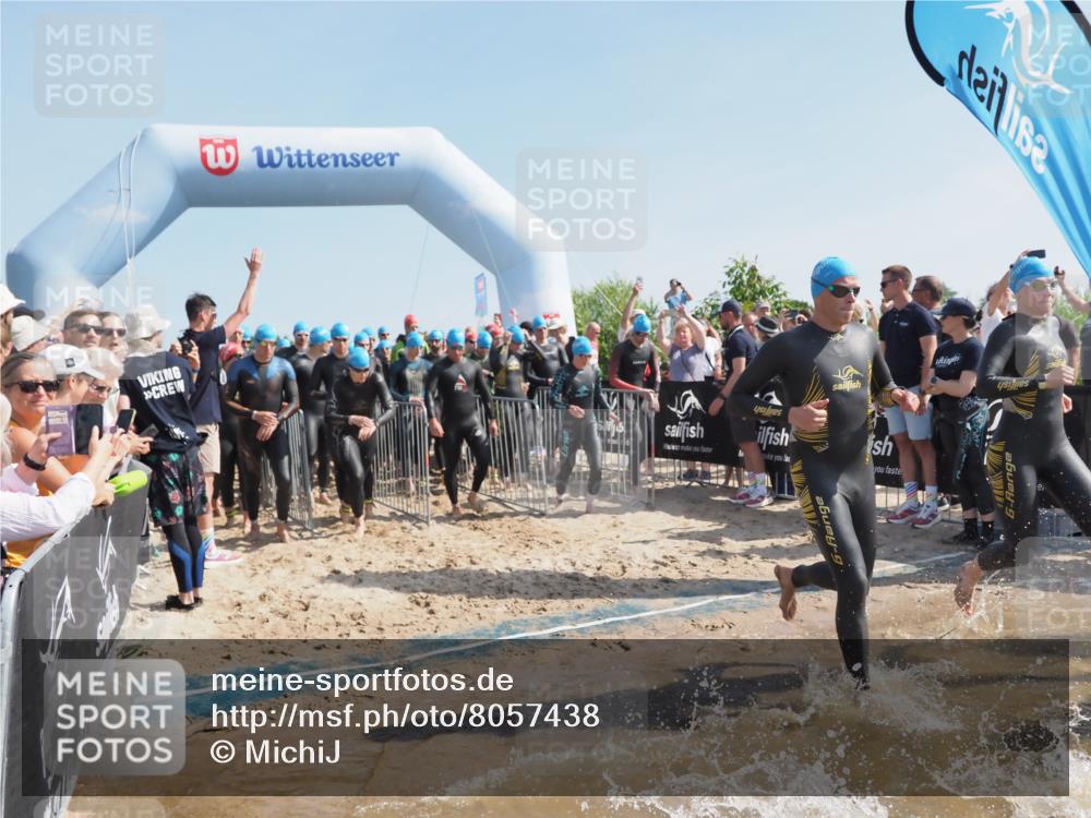 22.06.2025 - Viking Triathlon MichiJ http://msf.ph/oto/8057438 22.06.2025 10:00:21 Schwimmen 2, 4, 6, 10, 14, 15, 28, 46, 49, 81, 100, 122, 175, 176, 286, 288, 329, 367, 420, 455, 473, 485, 521, 544, 557, 609, 610, 611, 617 meine-sportfotos.de