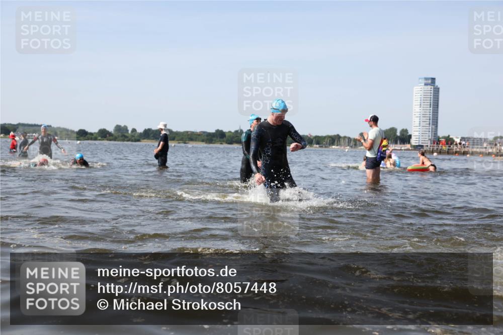 22.06.2025 - Viking Triathlon Michael Strokosch http://msf.ph/oto/8057448 22.06.2025 10:35:29 Schwimmen 20, 62, 107, 127, 134, 154, 204, 320, 395, 415, 482, 508, 602, 632 meine-sportfotos.de