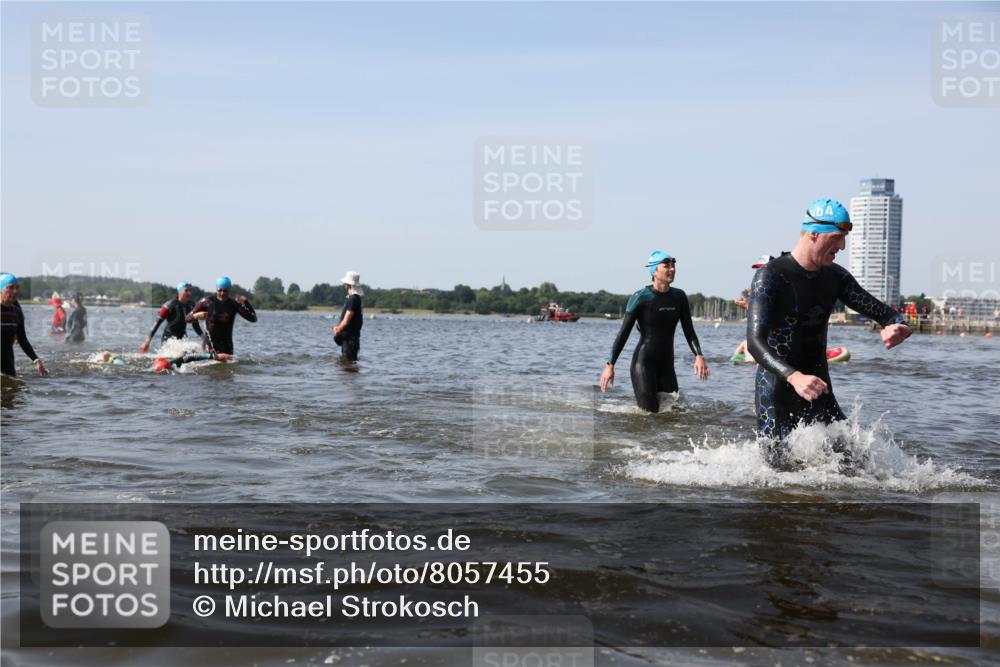 22.06.2025 - Viking Triathlon Michael Strokosch http://msf.ph/oto/8057455 22.06.2025 10:35:30 Schwimmen 20, 62, 107, 127, 134, 154, 320, 395, 415, 482, 508, 602, 632 meine-sportfotos.de