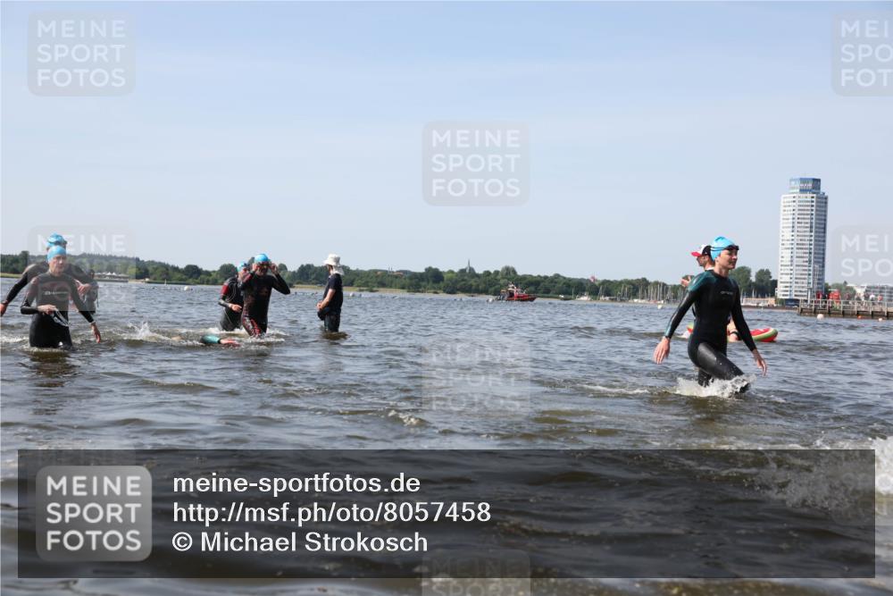 22.06.2025 - Viking Triathlon Michael Strokosch http://msf.ph/oto/8057458 22.06.2025 10:35:31 Schwimmen 20, 47, 62, 107, 127, 134, 154, 320, 395, 415, 482, 508, 602, 632 meine-sportfotos.de