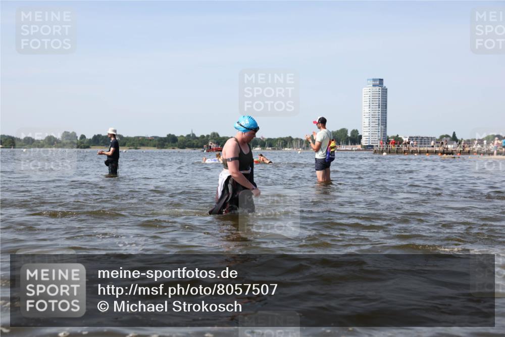 22.06.2025 - Viking Triathlon Michael Strokosch http://msf.ph/oto/8057507 22.06.2025 10:35:40 Schwimmen 20, 47, 62, 127, 134, 154, 415, 602 meine-sportfotos.de