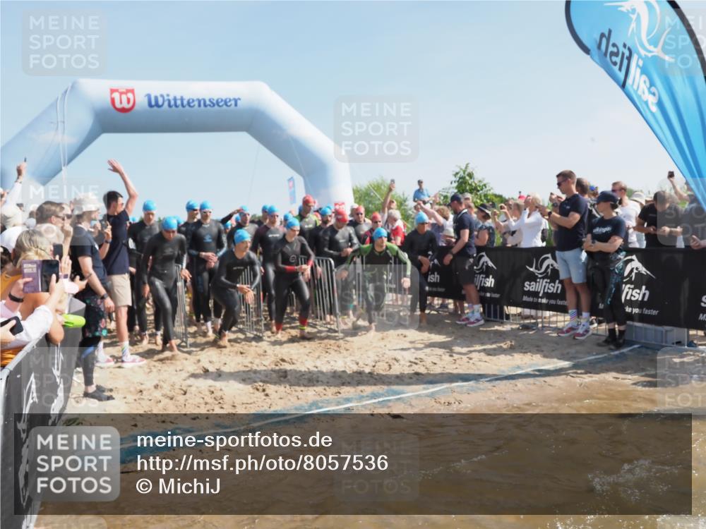 22.06.2025 - Viking Triathlon MichiJ http://msf.ph/oto/8057536 22.06.2025 10:00:26 Schwimmen 1, 6, 10, 13, 14, 15, 28, 30, 46, 49, 52, 81, 152, 175, 176, 198, 230, 286, 288, 367, 374, 420, 455, 473, 534, 544, 557, 610, 611, 617, 661 meine-sportfotos.de