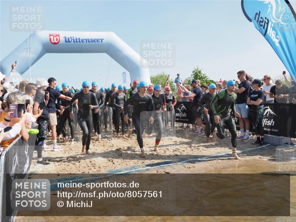 22.06.2025 - Viking Triathlon MichiJ http://msf.ph/oto/8057561 22.06.2025 10:00:27 Schwimmen 1, 6, 10, 13, 14, 15, 28, 30, 46, 49, 52, 81, 152, 175, 176, 198, 230, 286, 288, 367, 374, 420, 455, 473, 534, 557, 610, 611, 617, 661 meine-sportfotos.de