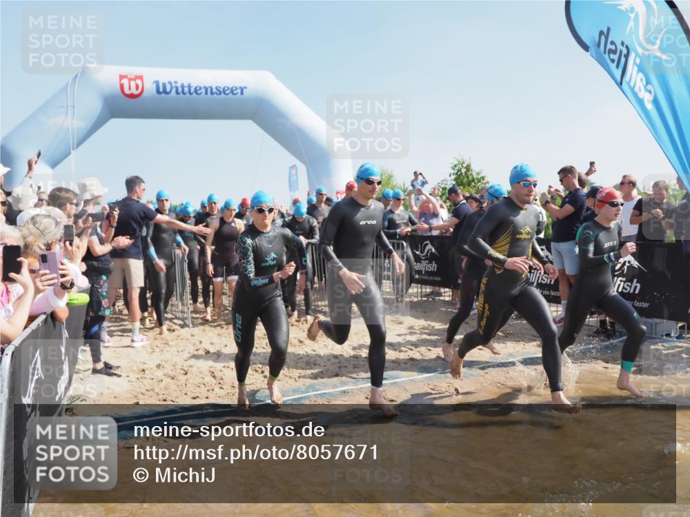 22.06.2025 - Viking Triathlon MichiJ http://msf.ph/oto/8057671 22.06.2025 10:00:33 Schwimmen 1, 6, 7, 11, 13, 14, 30, 45, 46, 52, 87, 152, 176, 178, 196, 198, 200, 230, 286, 374, 401, 526, 534, 623, 628, 641, 642, 651, 661 meine-sportfotos.de