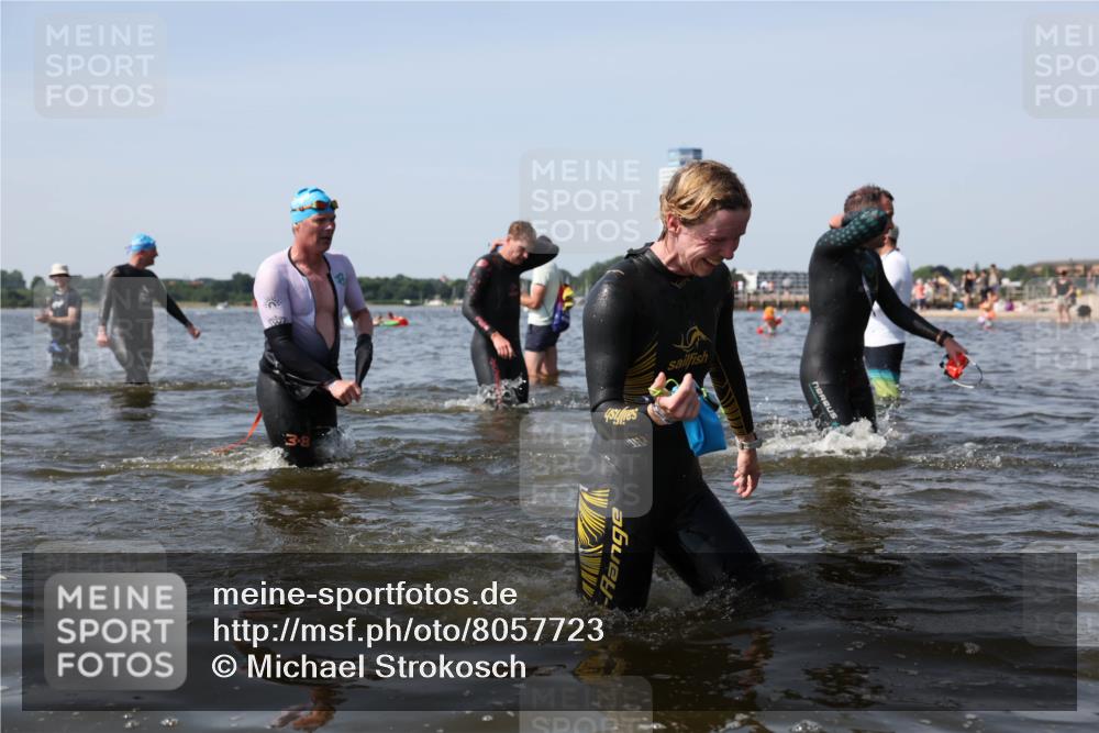 22.06.2025 - Viking Triathlon Michael Strokosch http://msf.ph/oto/8057723 22.06.2025 10:39:08 Schwimmen 40, 57, 79, 148, 181, 182, 185, 276, 295, 351, 386, 408, 416, 451, 536, 654 meine-sportfotos.de