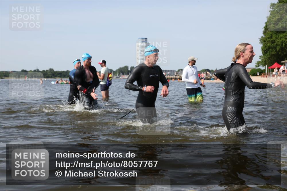 22.06.2025 - Viking Triathlon Michael Strokosch http://msf.ph/oto/8057767 22.06.2025 10:39:17 Schwimmen 79, 83, 182, 195, 238, 276, 295, 298, 324, 351, 386, 474, 536, 654 meine-sportfotos.de