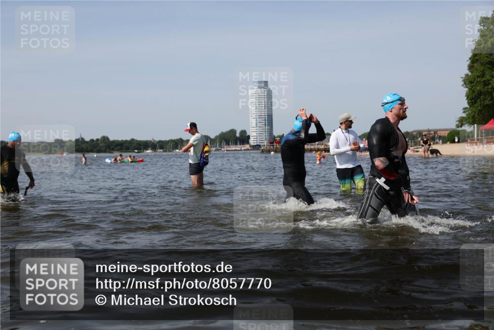 22.06.2025 - Viking Triathlon Michael Strokosch http://msf.ph/oto/8057770 22.06.2025 10:39:19 Schwimmen 83, 117, 182, 195, 238, 276, 295, 298, 324, 351, 386, 474, 536 meine-sportfotos.de