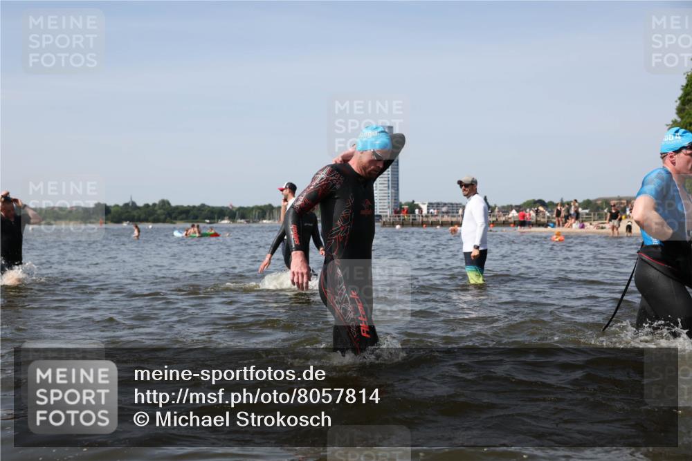22.06.2025 - Viking Triathlon Michael Strokosch http://msf.ph/oto/8057814 22.06.2025 10:39:27 Schwimmen 83, 93, 117, 138, 150, 182, 195, 238, 298, 324, 337, 386, 474, 529, 536 meine-sportfotos.de