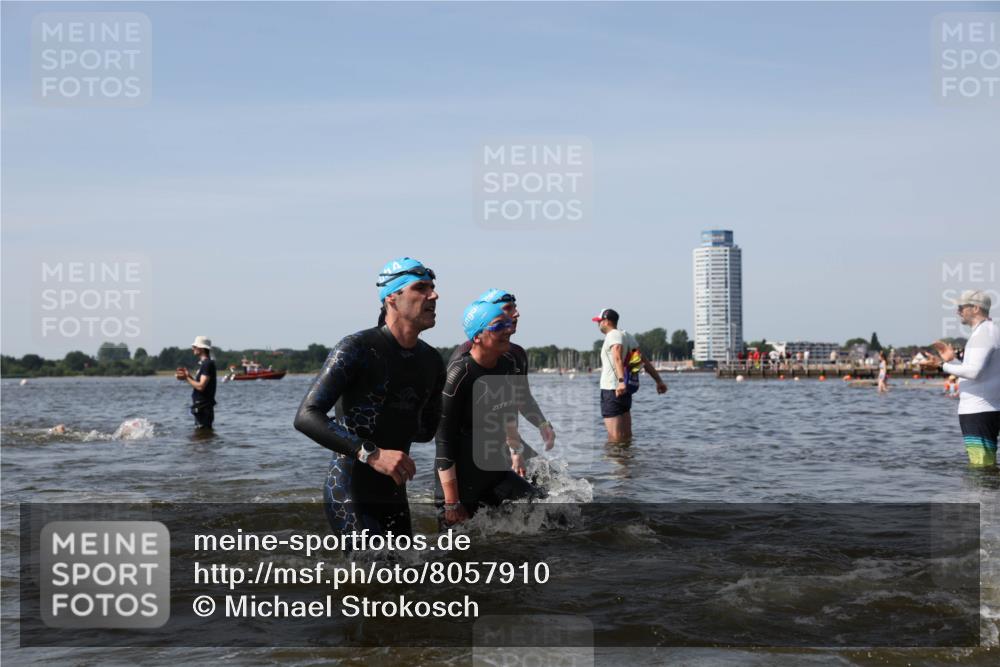 22.06.2025 - Viking Triathlon Michael Strokosch http://msf.ph/oto/8057910 22.06.2025 10:37:27 Schwimmen 21, 34, 131, 141, 163, 180, 187, 233, 253, 312, 316, 344, 370, 383, 456, 639 meine-sportfotos.de