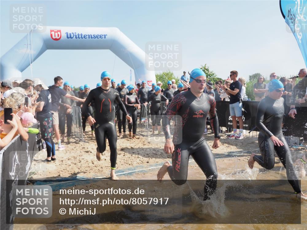 22.06.2025 - Viking Triathlon MichiJ http://msf.ph/oto/8057917 22.06.2025 10:01:01 Schwimmen 12, 50, 63, 90, 113, 124, 236, 243, 294, 300, 347, 350, 384, 458, 658 meine-sportfotos.de