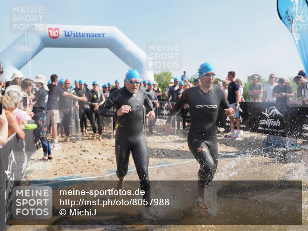 22.06.2025 - Viking Triathlon MichiJ http://msf.ph/oto/8057988 22.06.2025 10:01:12 Schwimmen 12, 53, 63, 131, 147, 173, 214, 294, 330, 341, 350, 443, 444, 458, 488 meine-sportfotos.de
