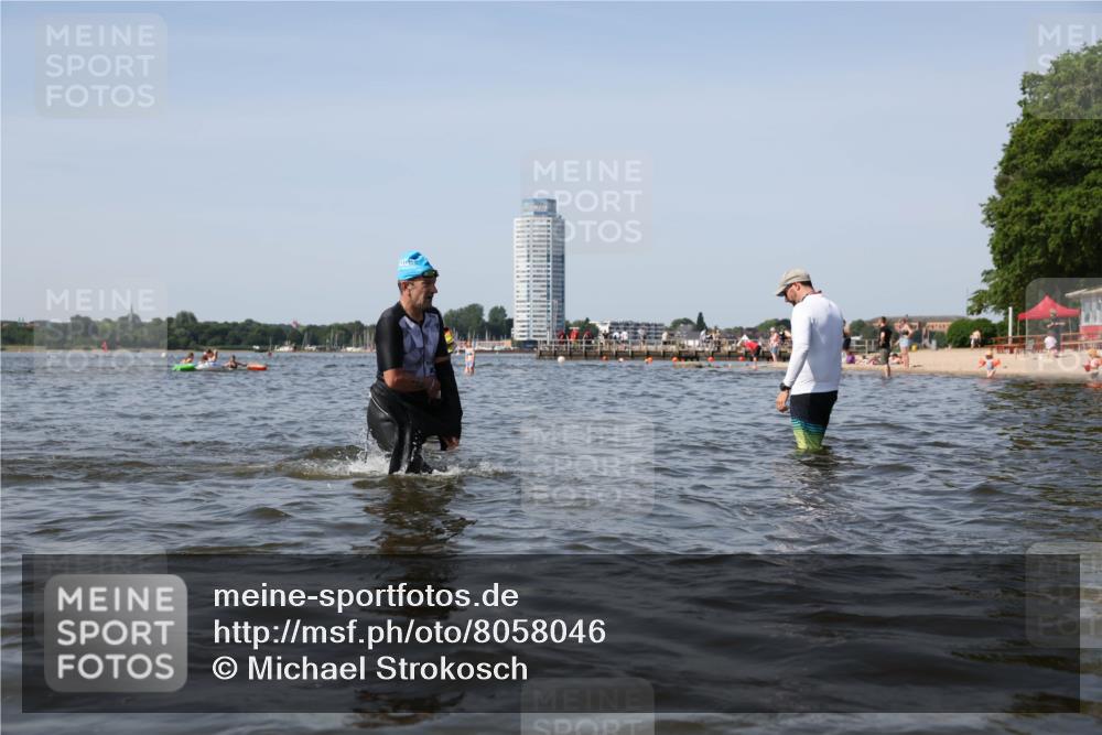 22.06.2025 - Viking Triathlon Michael Strokosch http://msf.ph/oto/8058046 22.06.2025 10:37:57 Schwimmen 146, 179, 335, 396, 433, 619 meine-sportfotos.de