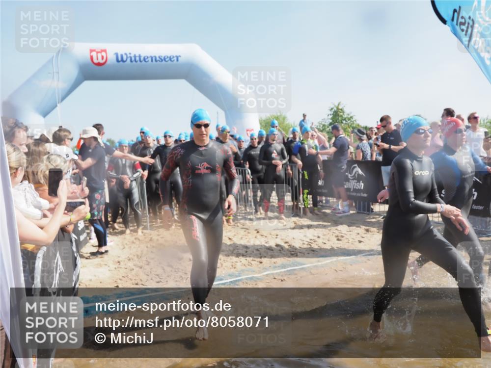 22.06.2025 - Viking Triathlon MichiJ http://msf.ph/oto/8058071 22.06.2025 10:01:38 Schwimmen 19, 99, 162, 226, 237, 272, 320, 344, 399, 438, 461, 507, 510, 604, 626 meine-sportfotos.de