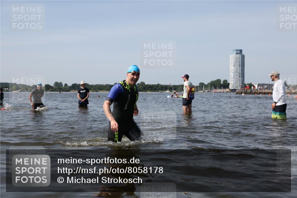 22.06.2025 - Viking Triathlon Michael Strokosch http://msf.ph/oto/8058178 22.06.2025 10:41:06 Schwimmen 153, 314, 389, 496, 631 meine-sportfotos.de