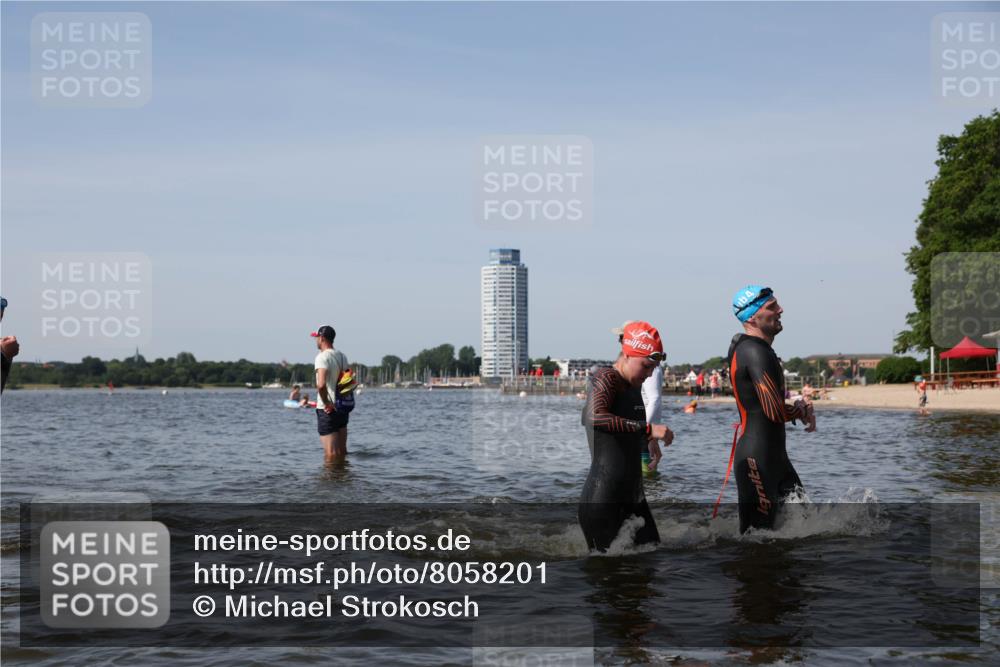 22.06.2025 - Viking Triathlon Michael Strokosch http://msf.ph/oto/8058201 22.06.2025 10:41:14 Schwimmen 94, 153, 314, 376, 390, 496, 631 meine-sportfotos.de