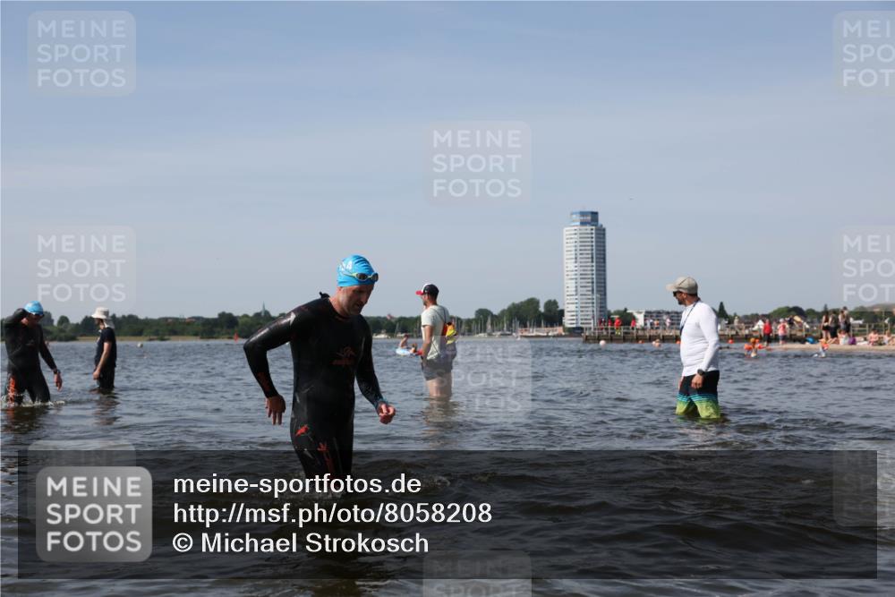 22.06.2025 - Viking Triathlon Michael Strokosch http://msf.ph/oto/8058208 22.06.2025 10:41:16 Schwimmen 94, 153, 314, 376, 390, 496, 631 meine-sportfotos.de