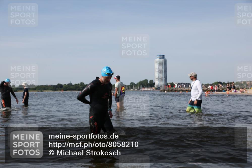 22.06.2025 - Viking Triathlon Michael Strokosch http://msf.ph/oto/8058210 22.06.2025 10:41:16 Schwimmen 94, 153, 314, 376, 390, 496, 631 meine-sportfotos.de