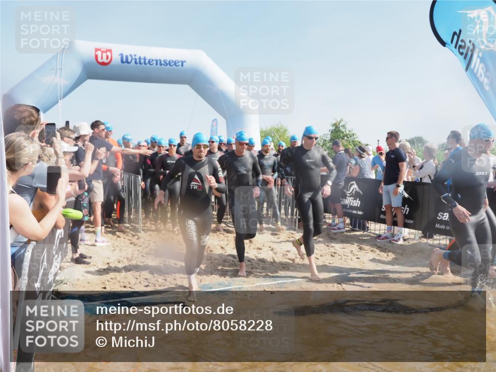 22.06.2025 - Viking Triathlon MichiJ http://msf.ph/oto/8058228 22.06.2025 10:02:17 Schwimmen 21, 75, 107, 139, 149, 207, 247, 255, 309, 331, 382, 387, 464, 469, 522 meine-sportfotos.de