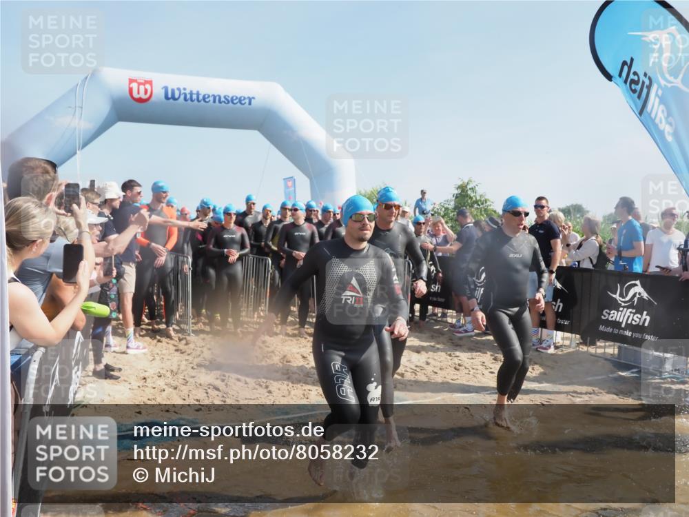22.06.2025 - Viking Triathlon MichiJ http://msf.ph/oto/8058232 22.06.2025 10:02:17 Schwimmen 21, 75, 107, 139, 149, 207, 247, 255, 309, 331, 382, 387, 464, 469, 522 meine-sportfotos.de